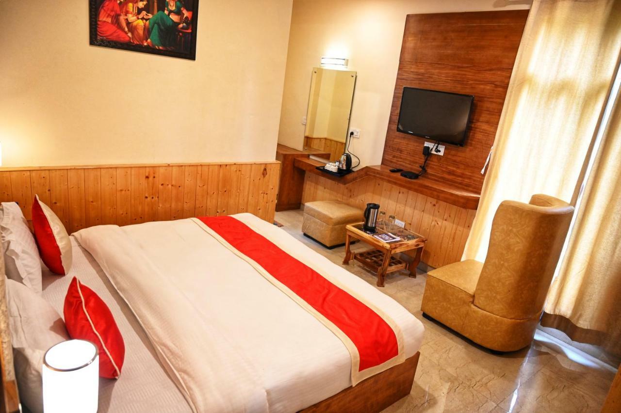 Highq Manali Hotel Esterno foto