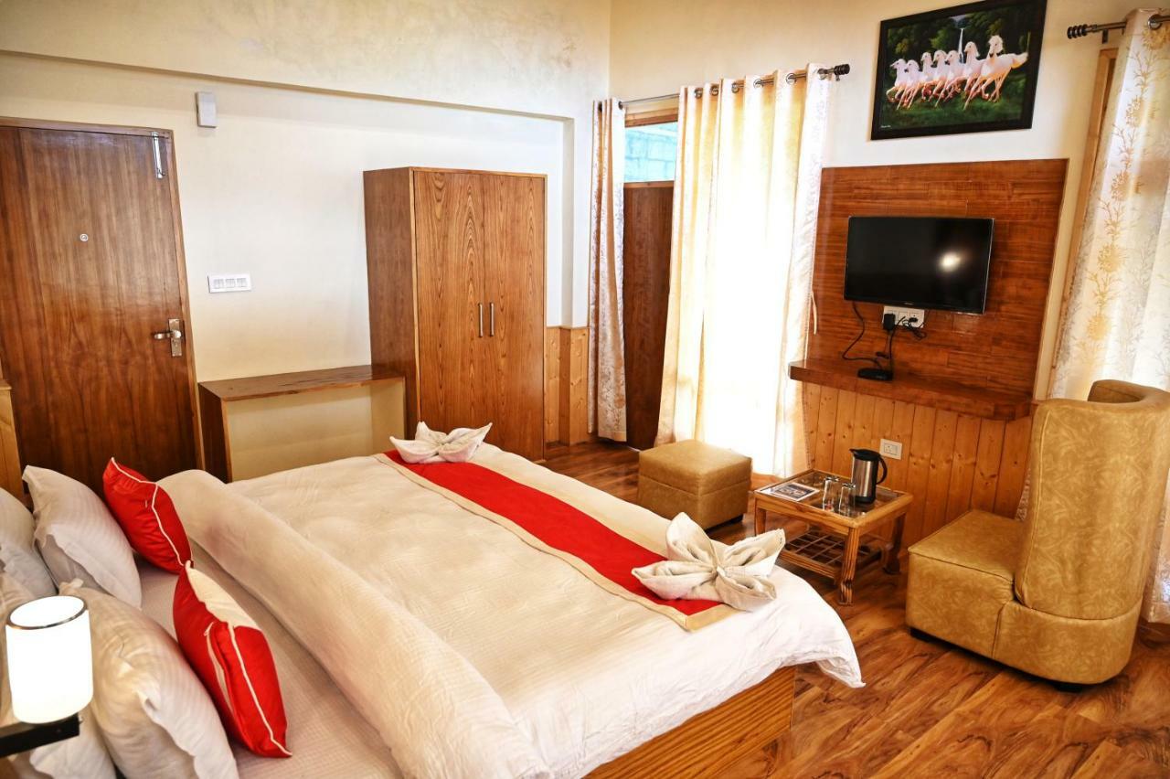 Highq Manali Hotel Esterno foto